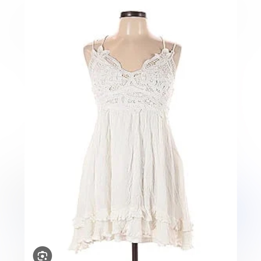 White Dress Cottagecore Listicle